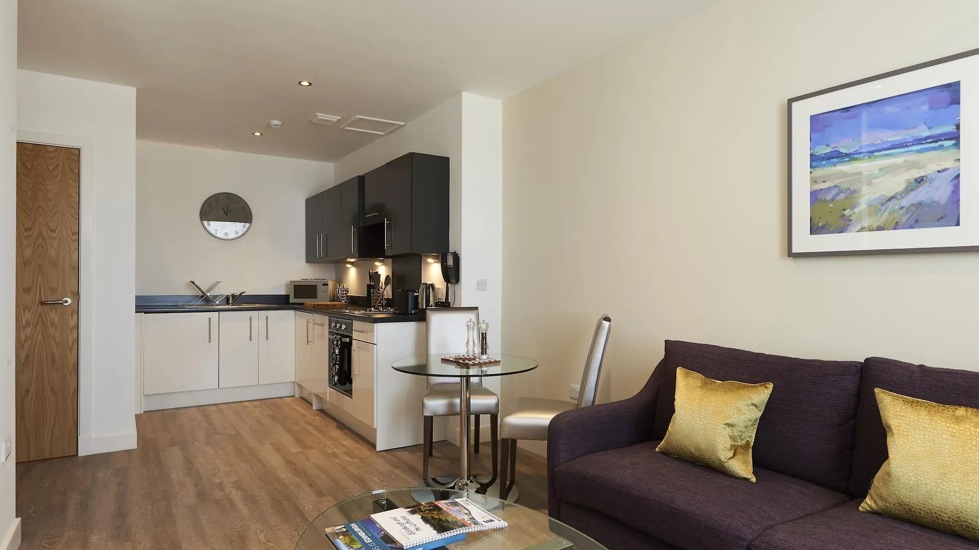 Braid Apartments By Mansley EDI Apartmanhotel