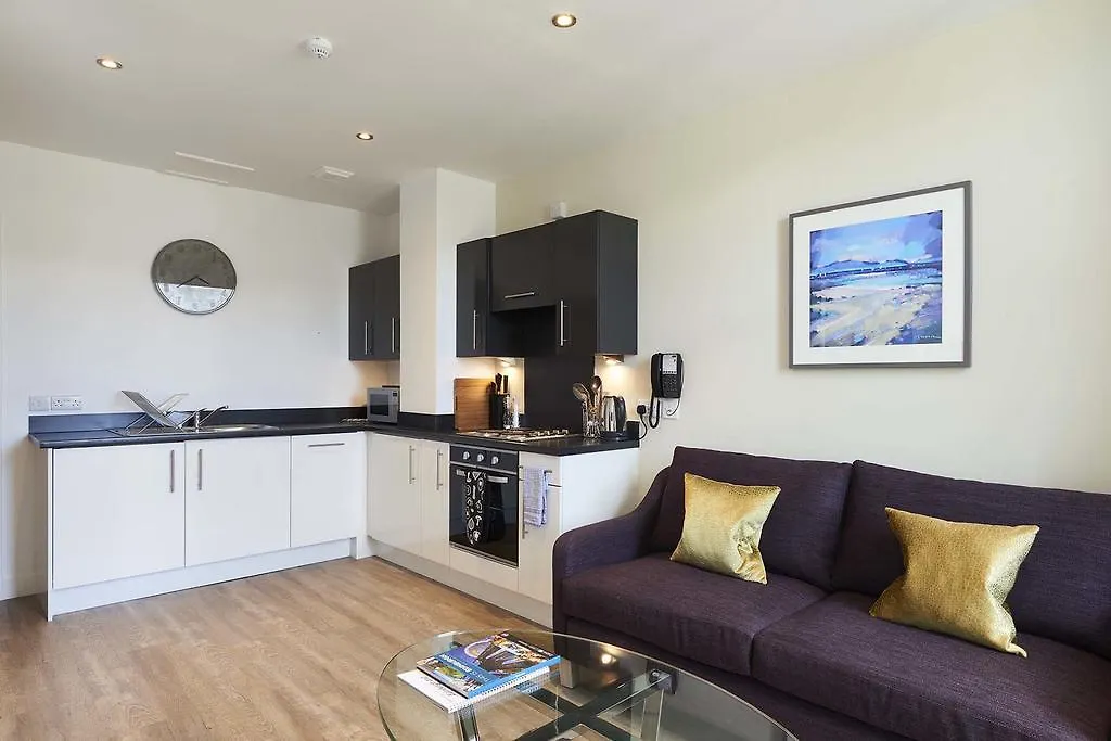 Braid Apartments By Mansley EDI 4*,